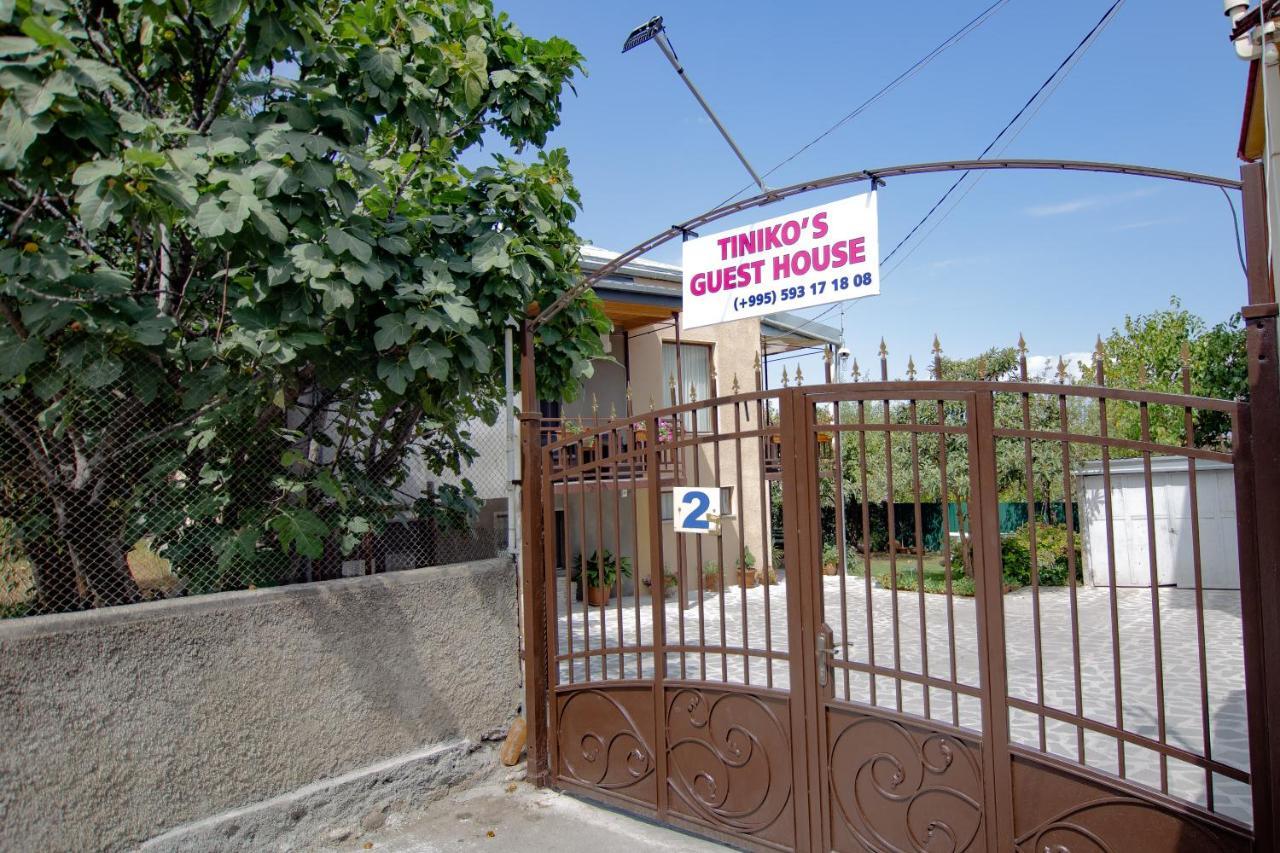 Tinikos Guest House Telavi Exterior foto