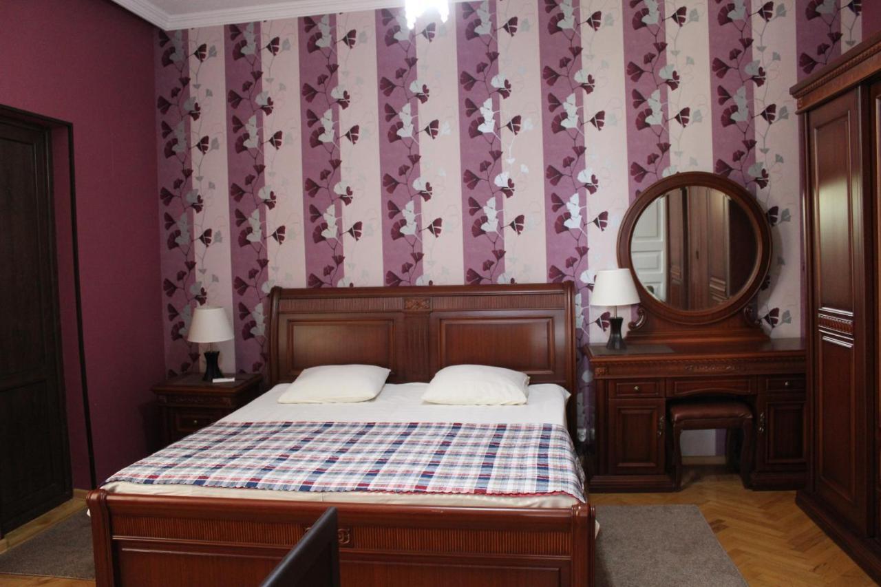Tinikos Guest House Telavi Exterior foto